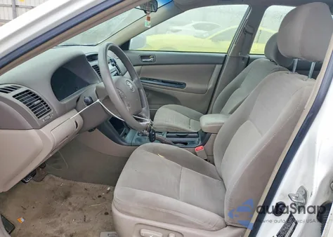 2005 Toyota Camry Le from USA, damaged, VIN 4T1BE32KX5U580492